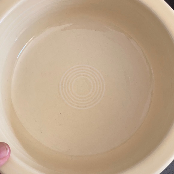 VINTAGE FIESTA RETIRED YELLOW NAPPY BOWL - Picture 2 of 5